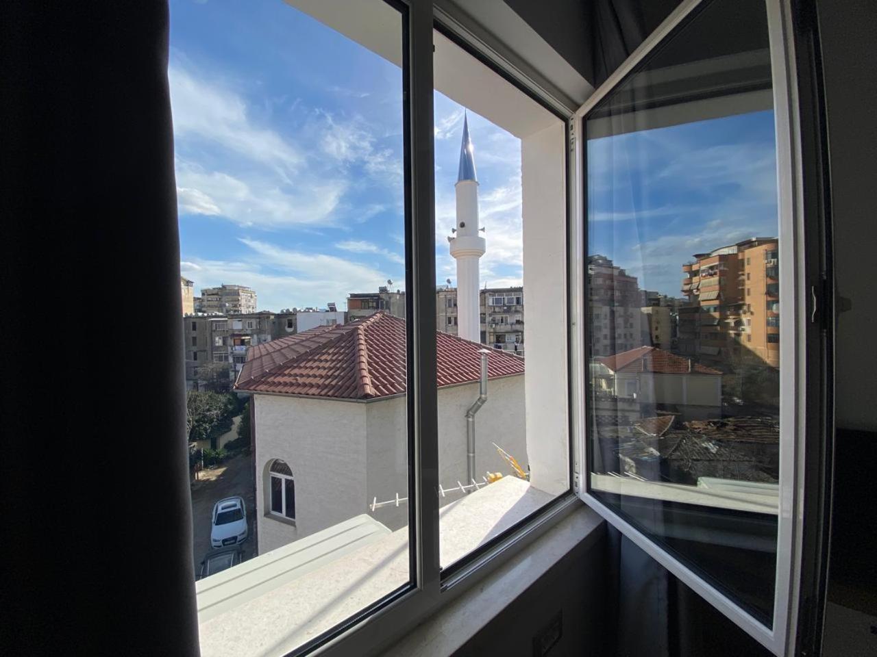 Tirana Elegant Apartment Eksteriør billede